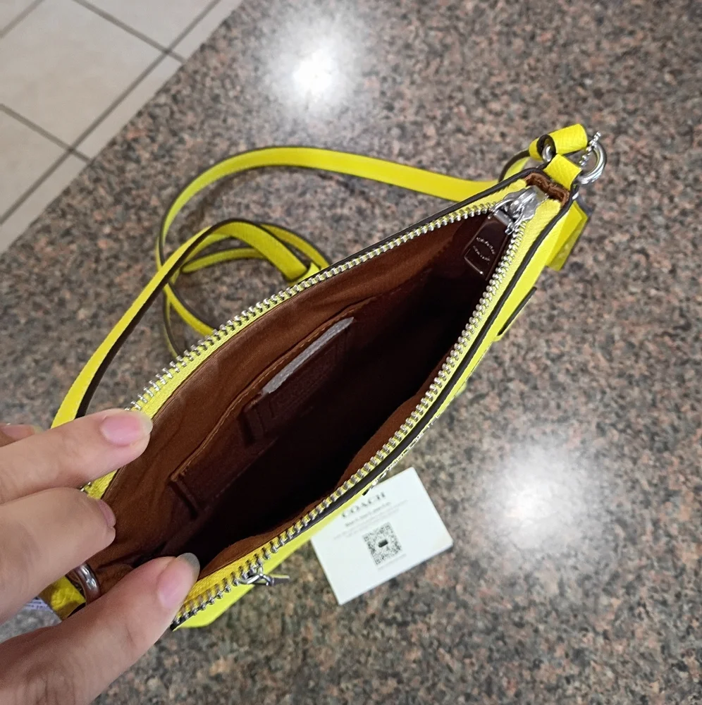 NWT COACH Mini Rowan crossbody purse